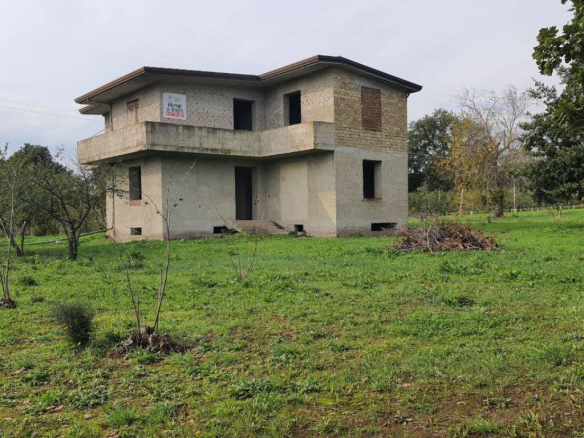 Villa unifamiliare Sp329, Santa Giulianeta, Teano